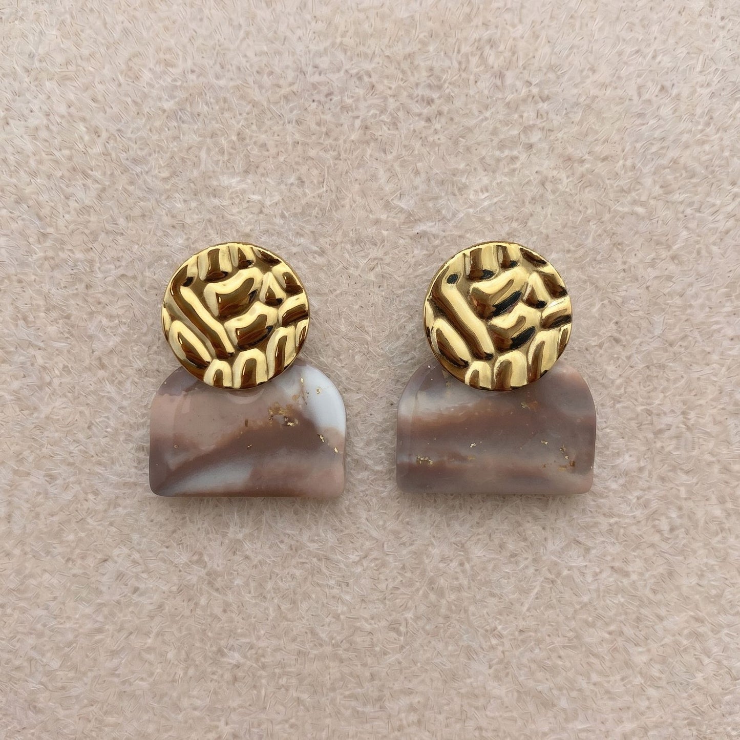 Boucles d'oreilles Maya sable doré